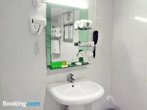 Grand Nova Hotel Dubaj